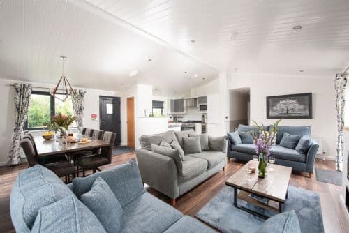 Blossom Lodge, 1 Roadford Lake Lodges, Roadford Lake, Devon, photo 3 of 5