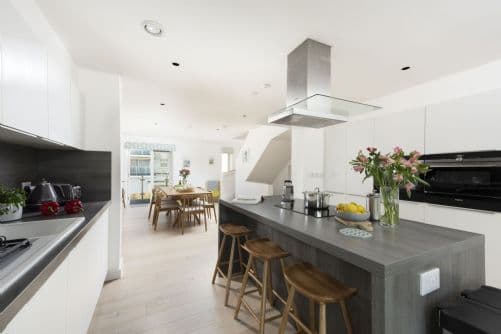 Solstice Beach House, Newquay, Cornwall, photo 4 of 5