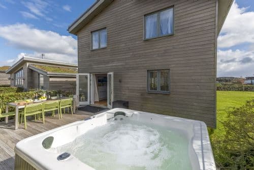 Carbis Bay Lodge, 69 Una, Carbis Bay, Cornwall, photo 5 of 5