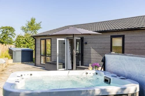 Violet Lodge, 11 Roadford Lake Lodges, Roadford Lake, Devon, photo 1 of 5