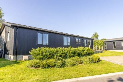 Violet Lodge, 11 Roadford Lake Lodges, Roadford Lake, Devon, photo 2 of 5