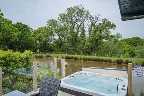 Lilac Lodge, 22 Roadford Lake Lodges, Roadford Lake, Devon, photo 1 of 5