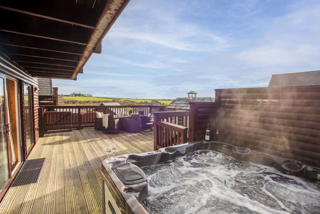 Lodge 40, Retallack Resort & Spa, St Columb Major, Cornwall, photo 1 of 5