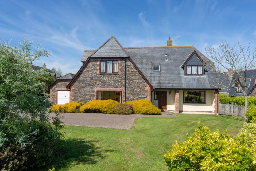 Webbs Retreat, Roserrow, Cornwall, photo 1 of 3