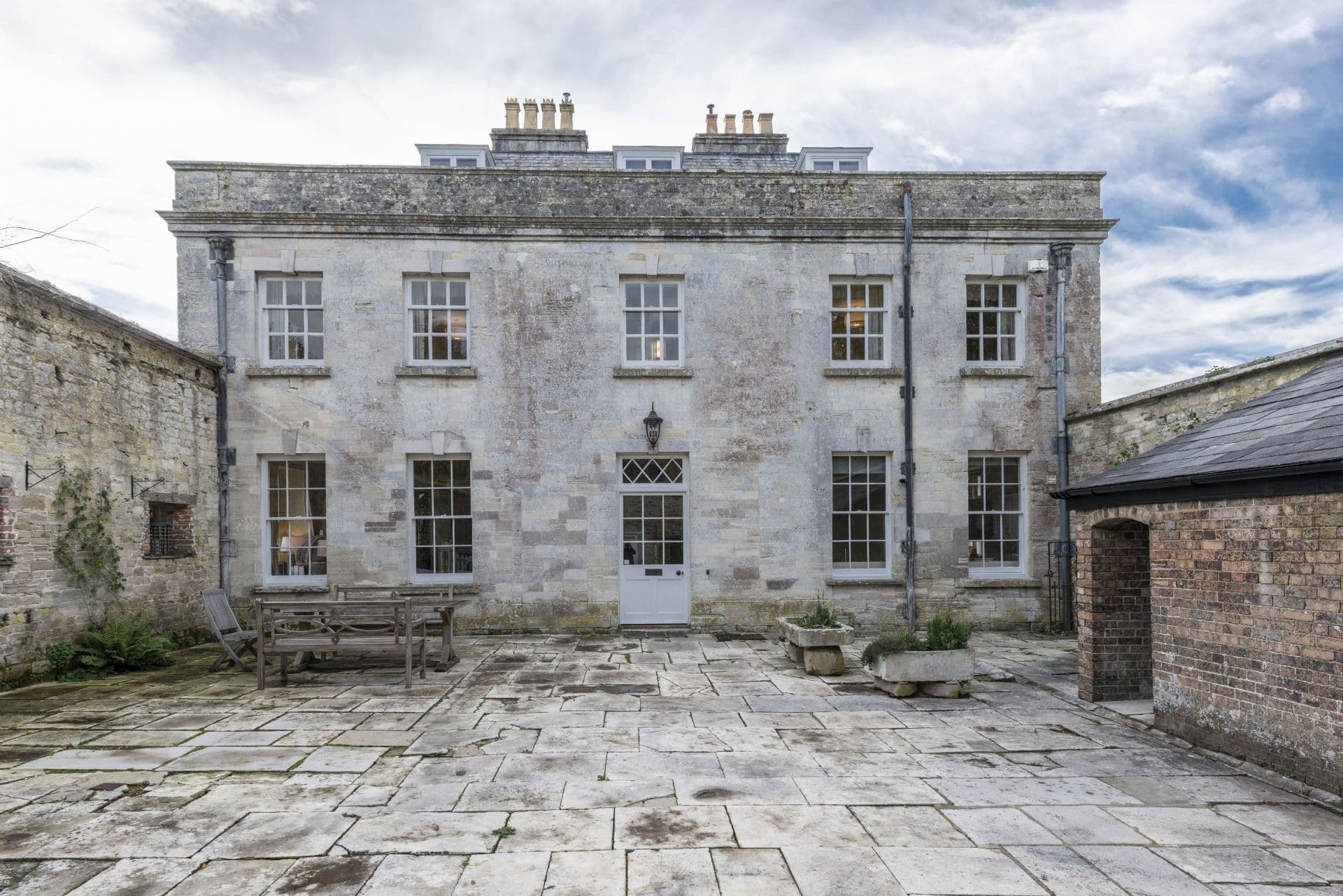 The Courtyard House, Dorchester, Dorset, photo 2 of 3