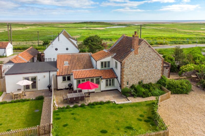 Eastgate Cottage and Hideaway, Salthouse, Norfolk, photo 1 of 3