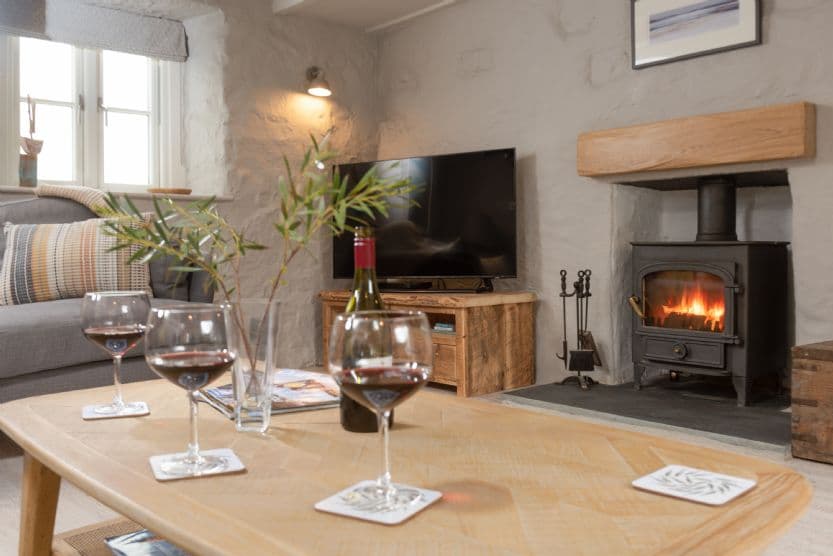 Beach Cottage & The Lobster Pot, St. Agnes, Cornwall, photo 3 of 3