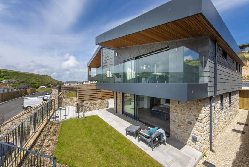 The Shore, Mawgan Porth, Cornwall, photo 1 of 3