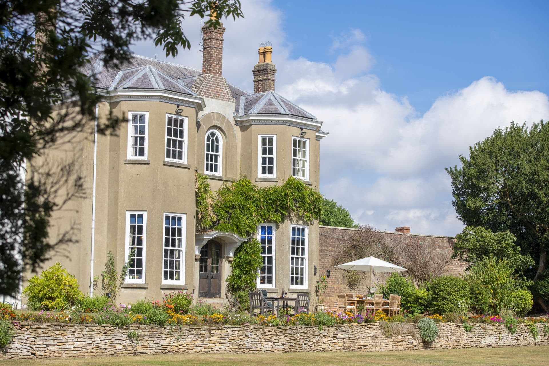 Upper Helmsley Hall (20), York, Yorkshire, photo 1 of 3
