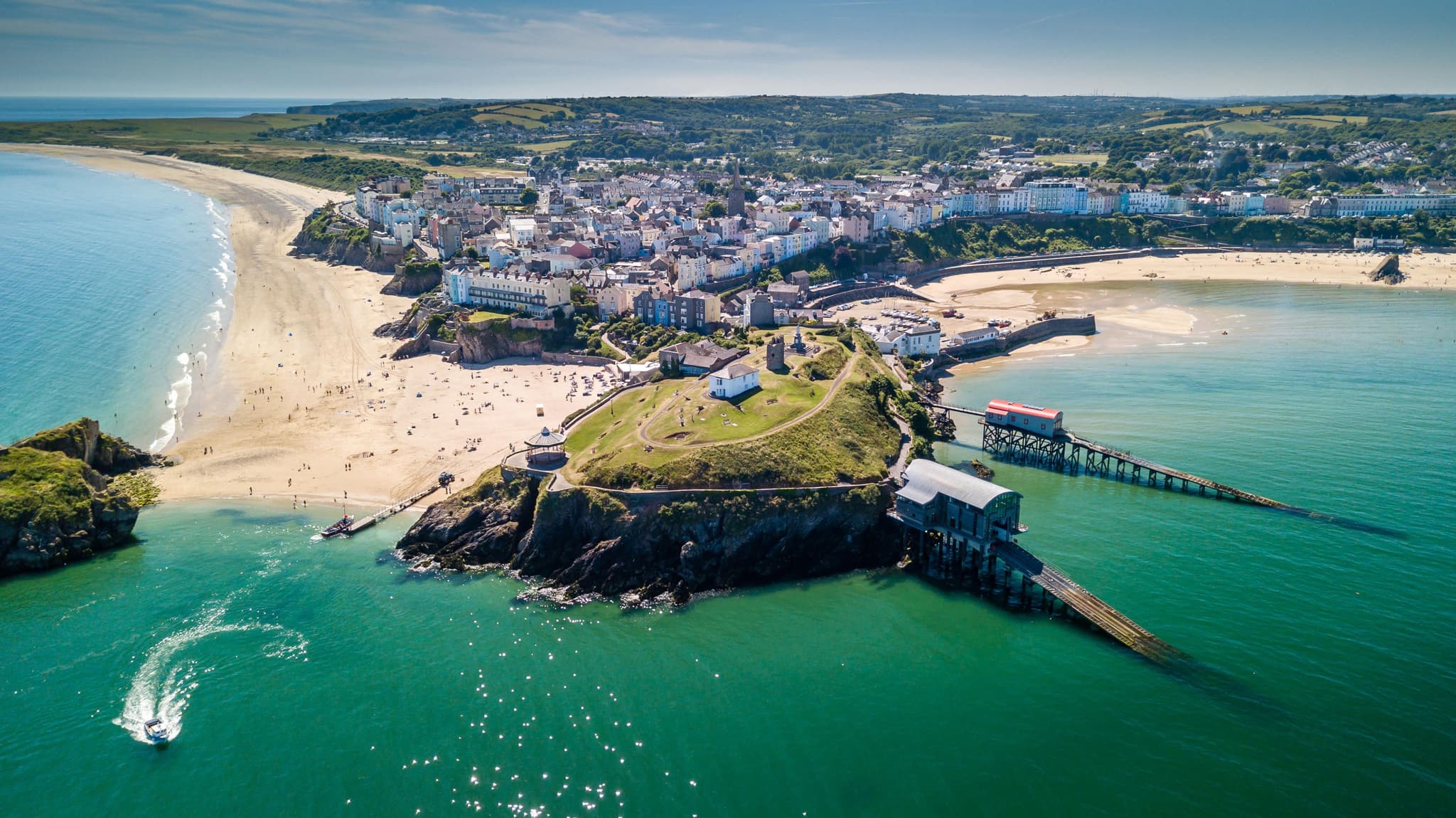 Chart House  (10 Guests), Tenby, Pembrokeshire, photo 1 of 3