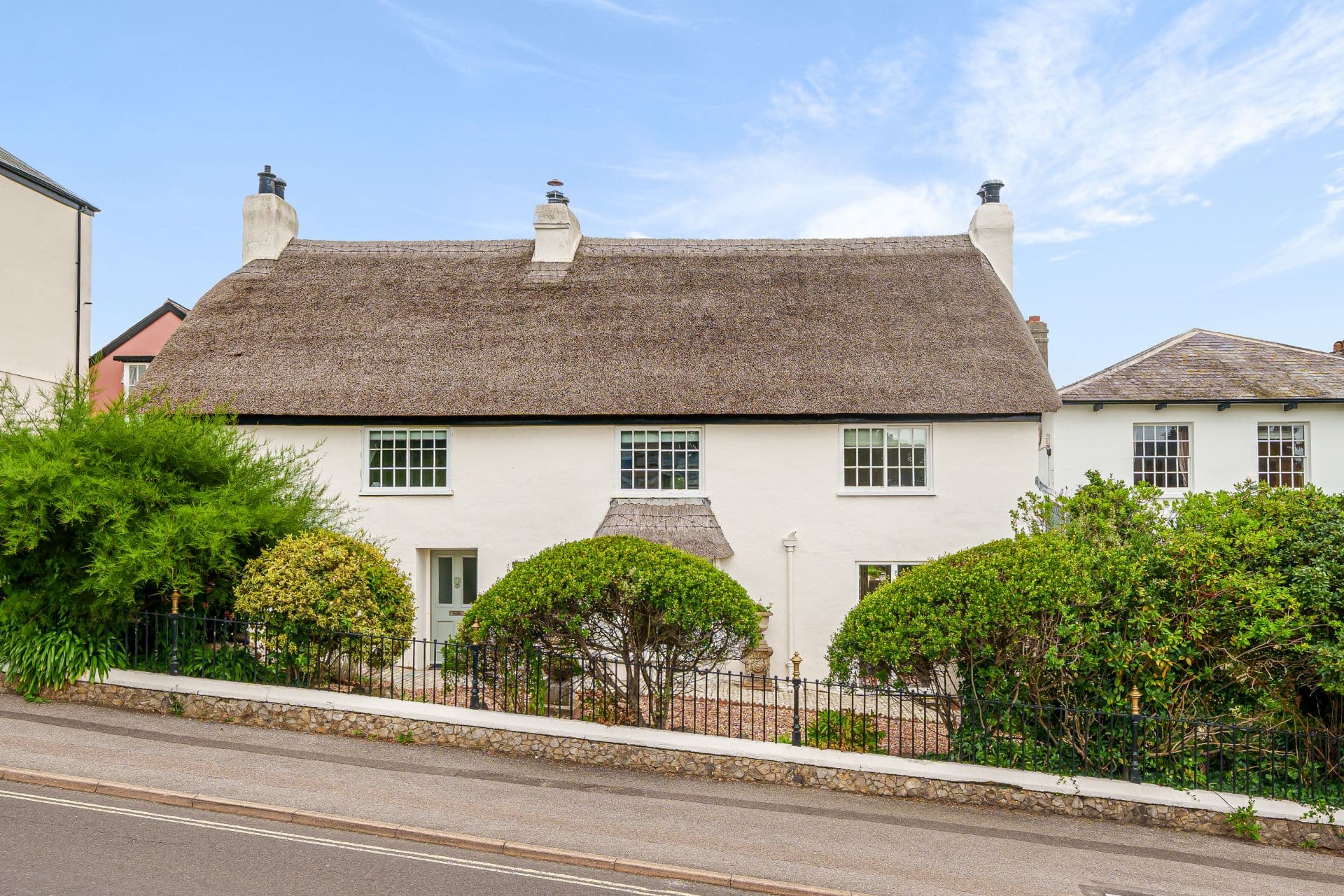 Albury House, Charmouth, Dorset, photo 1 of 3