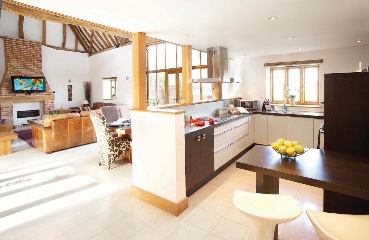 Thatch Barn, Burlingham, Norfolk, photo 3 of 3