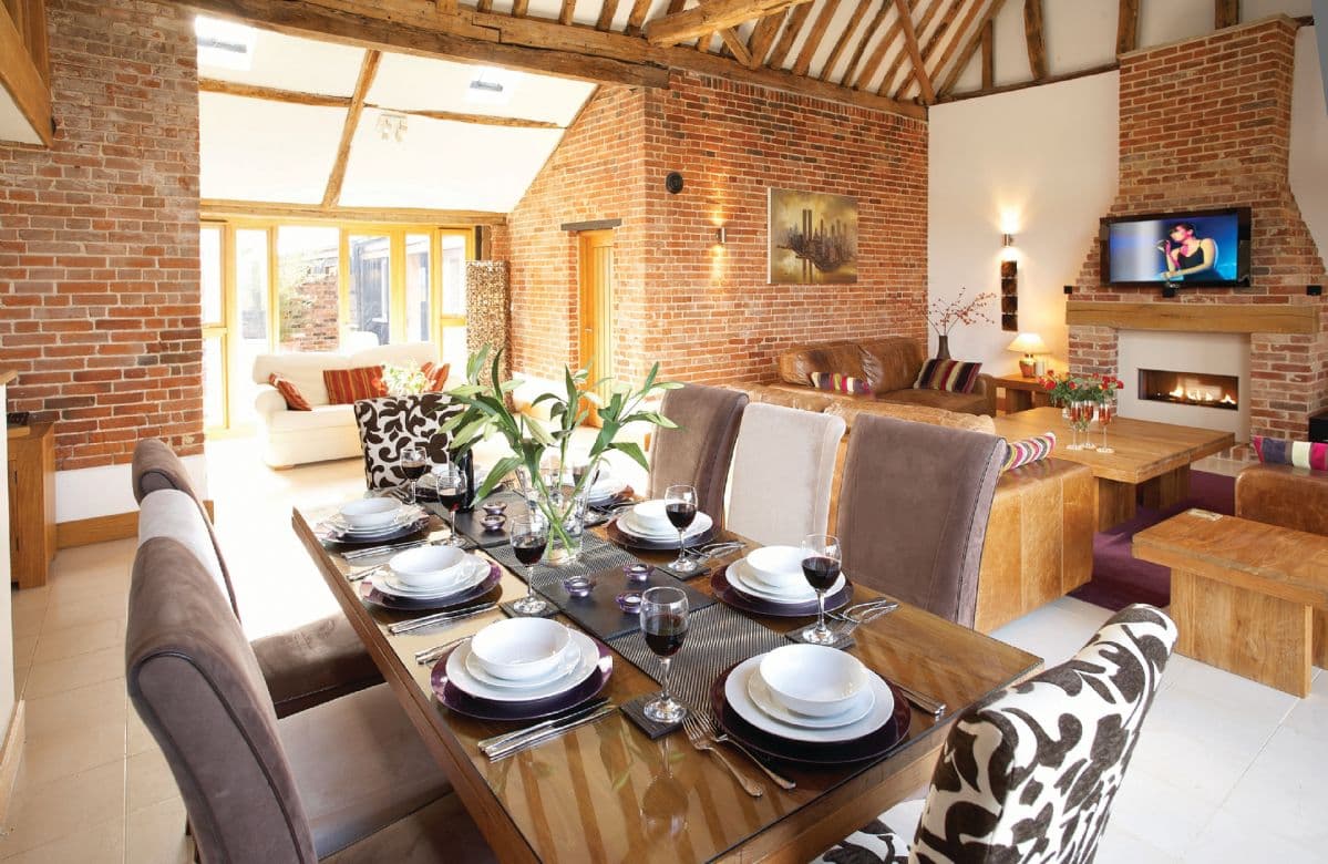 Thatch Barn, Burlingham, Norfolk, photo 2 of 3