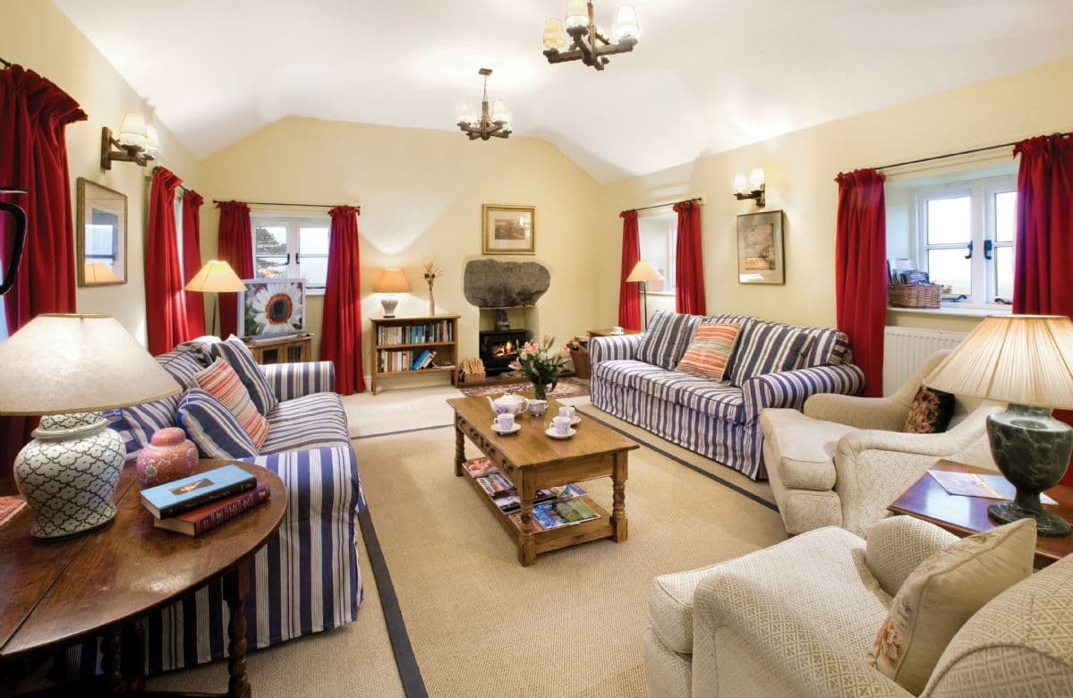 Ty Newydd, Bodnant Estate, Conwy, photo 2 of 3