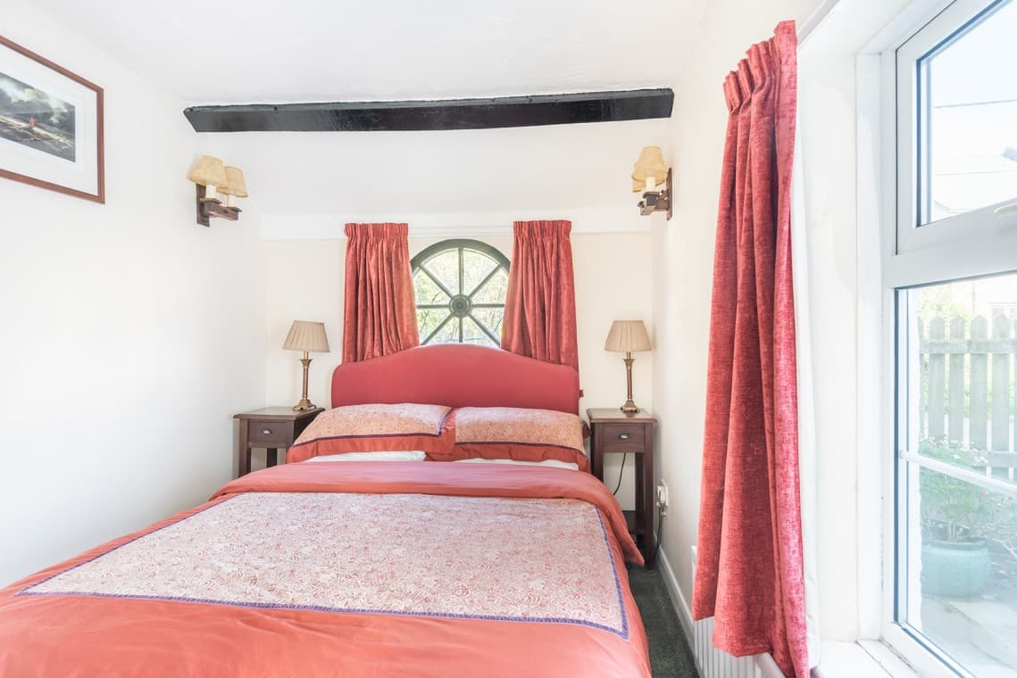 Clovelly Cottage, Crantock, Cornwall, photo 11 of 12