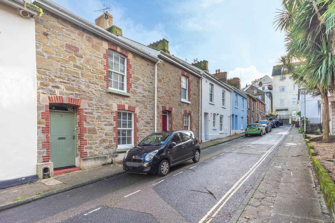 9 Courtenay Street, Salcombe, Devon, photo 8 of 12