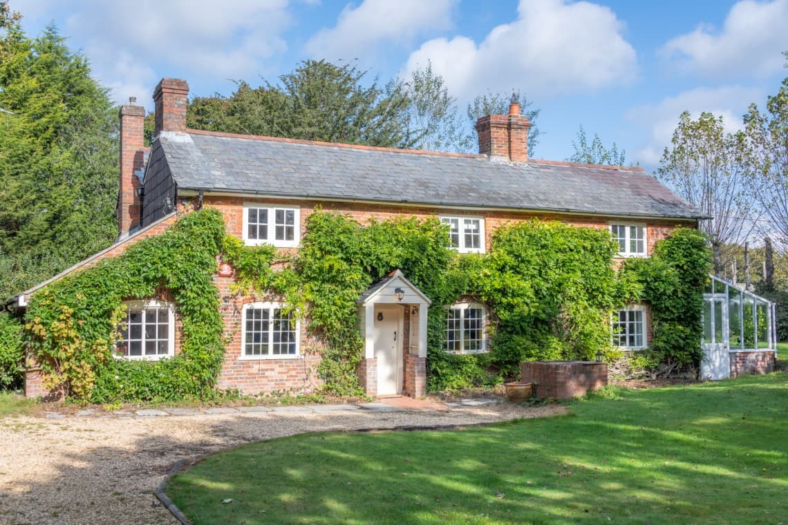 The Farmhouse, Brockenhurst, Hampshire, photo 1 of 12