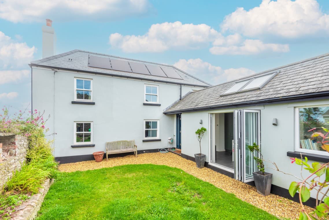 Alma House, Malborough, Devon, photo 2 of 12