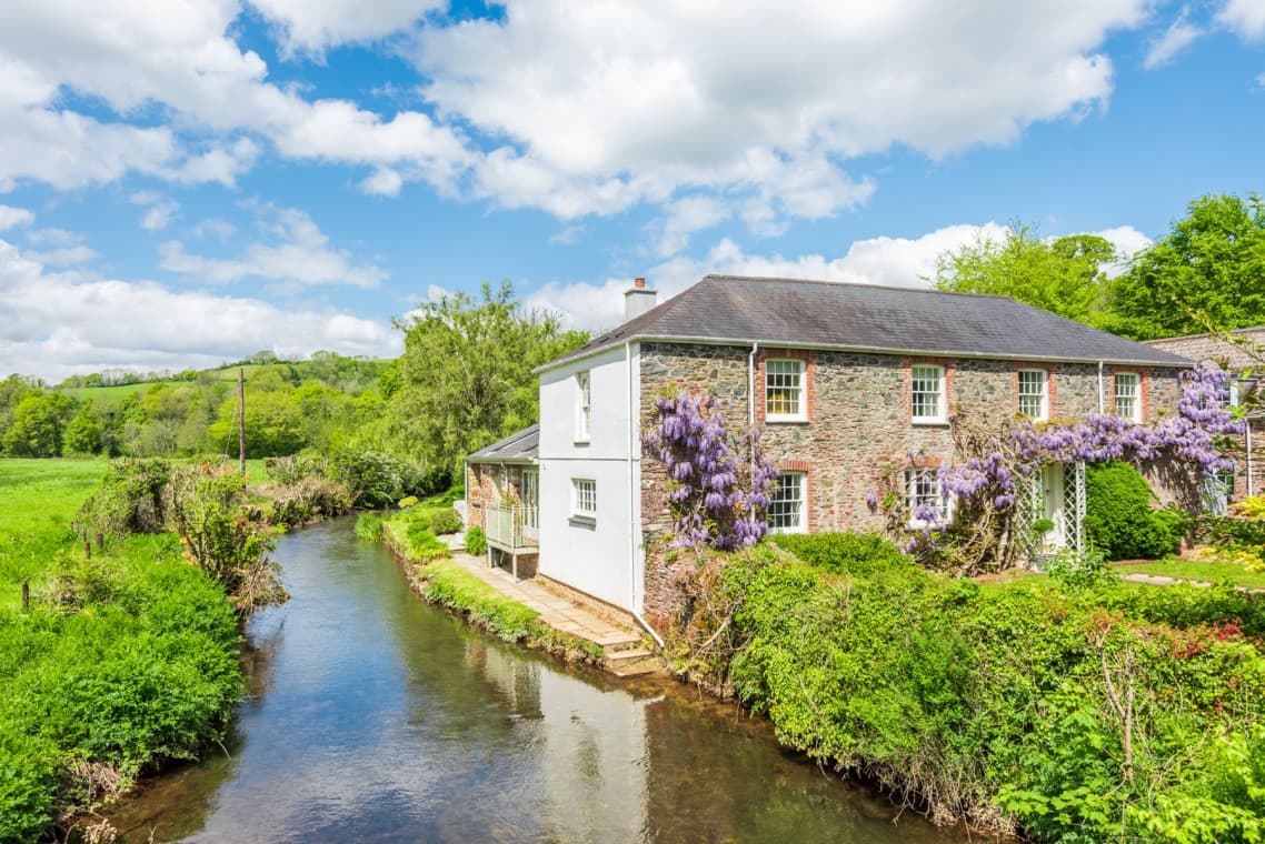 Bow Bridge House, Ashprington, Devon, photo 1 of 12