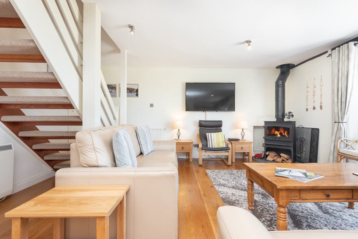 Court Barton Cottage No. 6, South Huish, Devon, photo 4 of 12