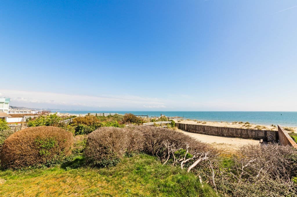 Holwell, Sandbanks, Dorset, photo 10 of 12