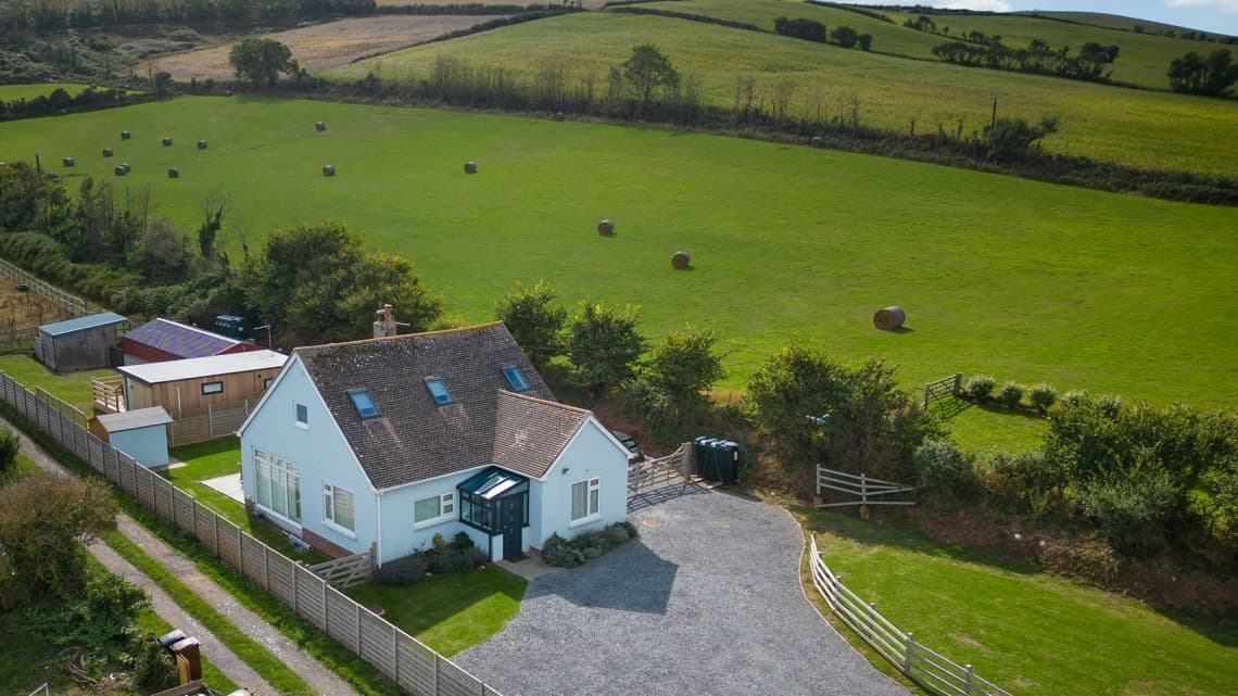 Middlecombe Lodge, Beesands, Devon, photo 1 of 12