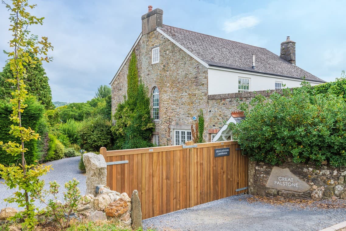 Great Palstone & Swallows Rest, South Brent, Devon, photo 1 of 12