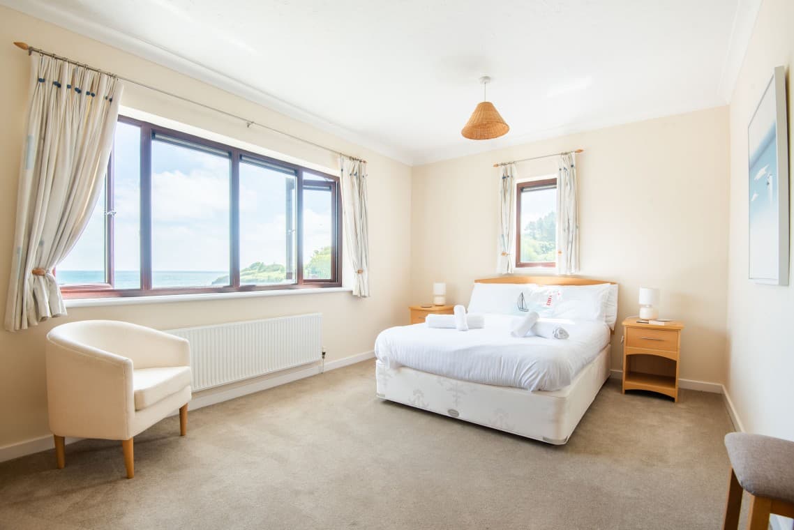 Penthouse, Maenporth, Cornwall, photo 7 of 12