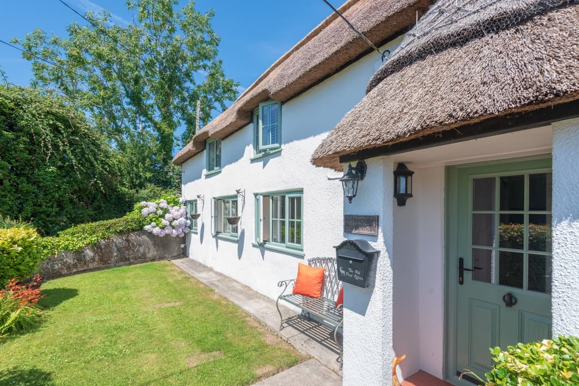 The Old Post Office, Morcombelake, Dorset, photo 2 of 12