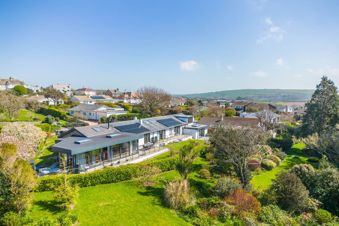 Sea Haven House, Thurlestone, Devon, photo 1 of 12