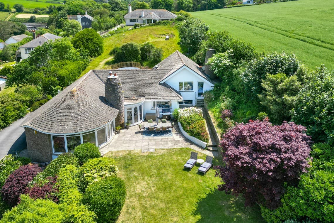 The Round House, South Milton, Devon, photo 3 of 12